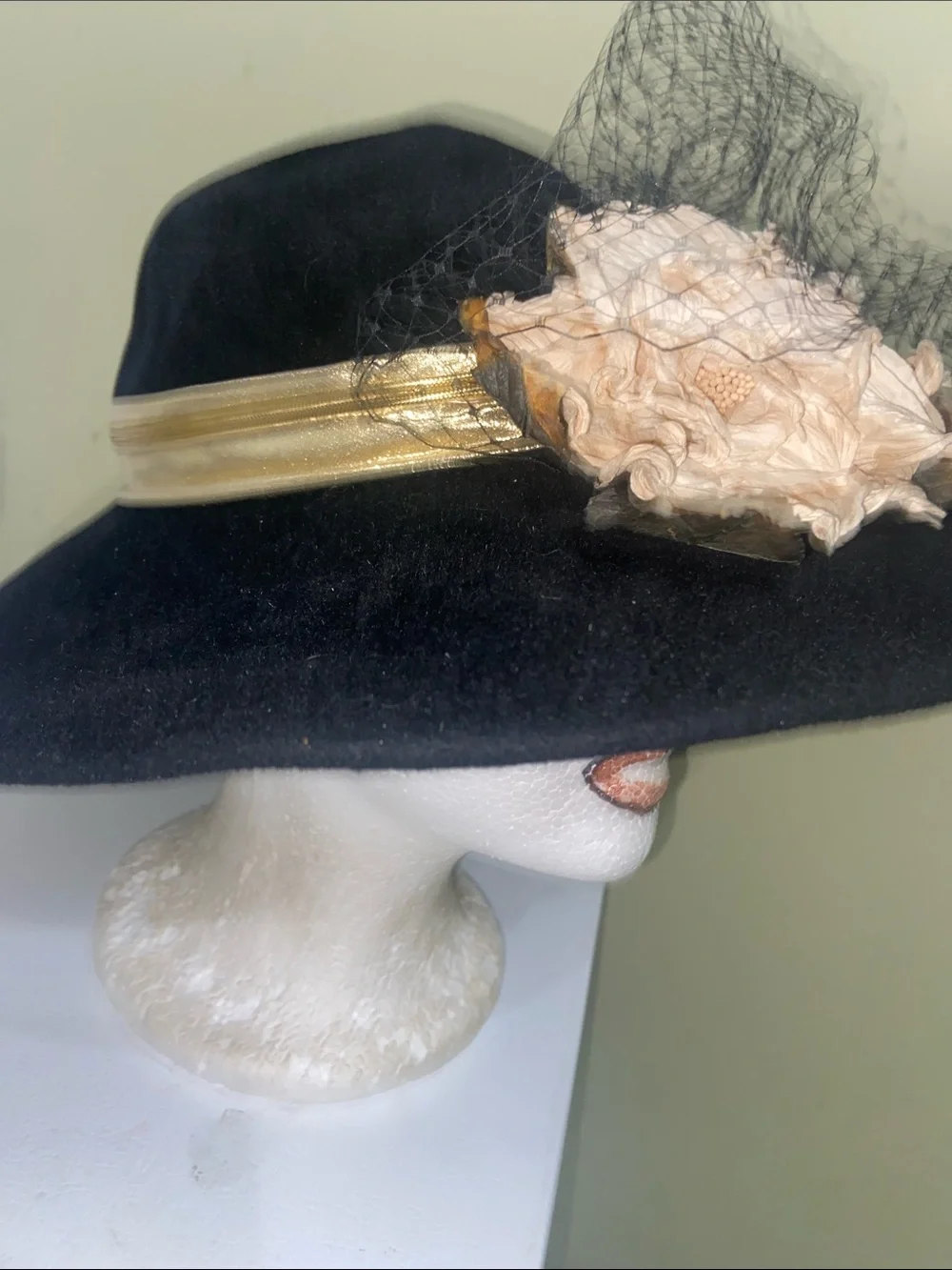 Pretty Dress Hat : Church Hat by Sonni San Francisco